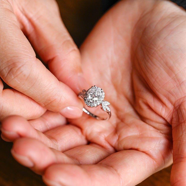 Stunning 1.0 - 2.0 CT Oval Moissanite Engagement Ring with Cluster Design 6