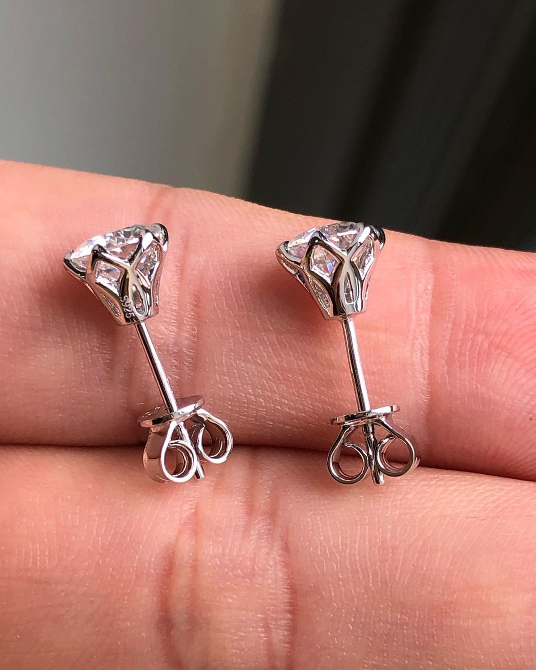 1.0 TCW Round Cut Moissanite Solitaire Stud Earrings