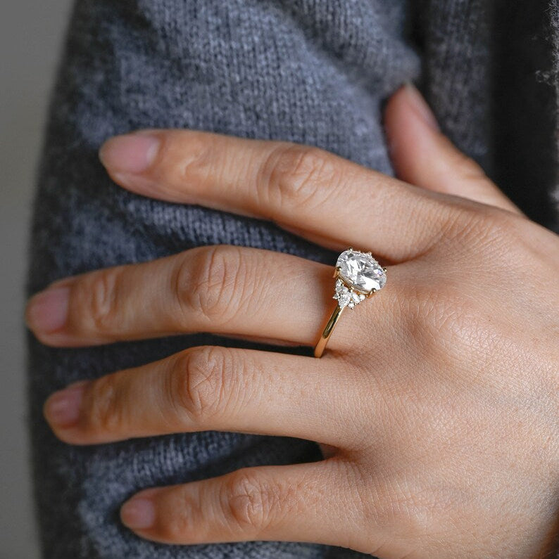 Stunning 1.0 - 2.0 CT Oval Moissanite Engagement Ring with Cluster Design 6