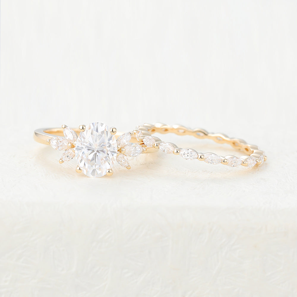 1.33 CT Oval Moissanite Cluster Bridal Ring Set