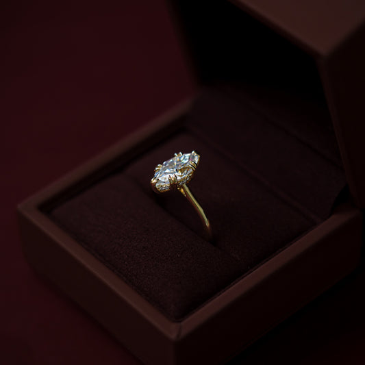 Solitaire/ 8 Prongs Marquise Lab Grown Diamond Engagement Ring