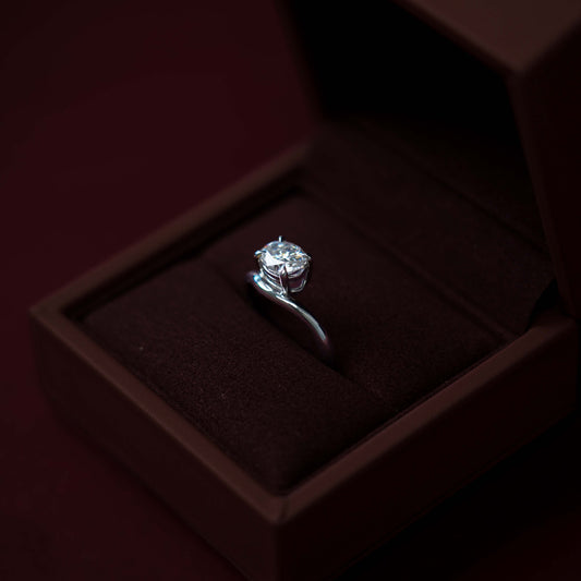 Curved Solitaire Oval Lab Grown Diamond Engagement Ring