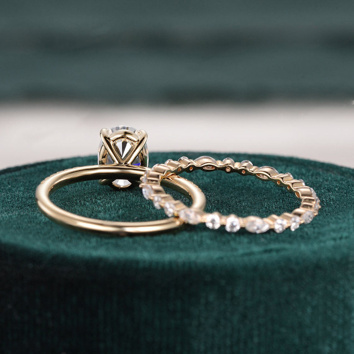 1.50 CT Oval Cut Solitaire Moissanite Bridal Ring Set