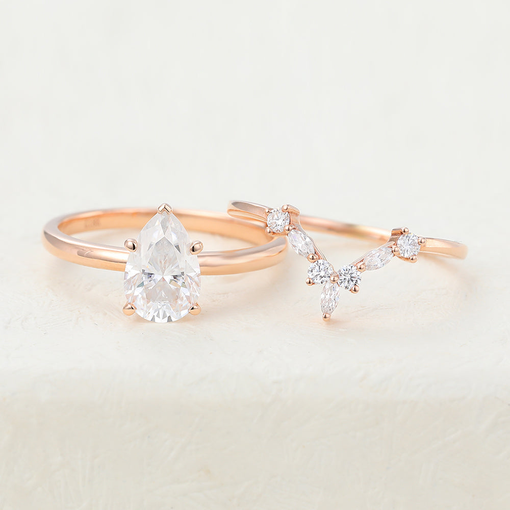 1.50 CT Pear Moissanite Solitaire Bridal Ring Set