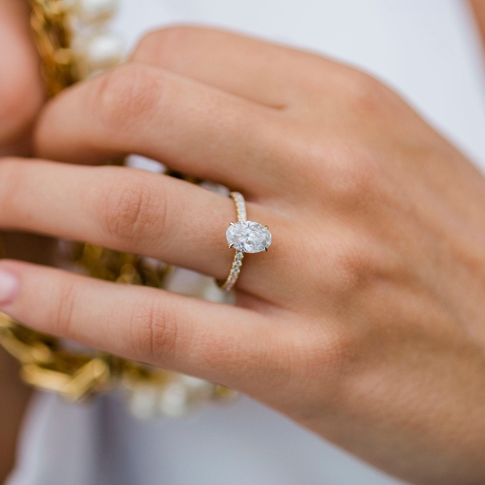 EW017
