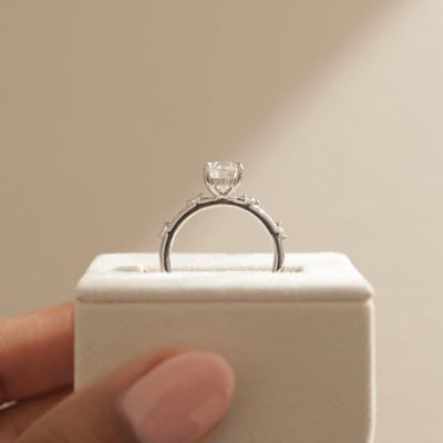 CUJ034