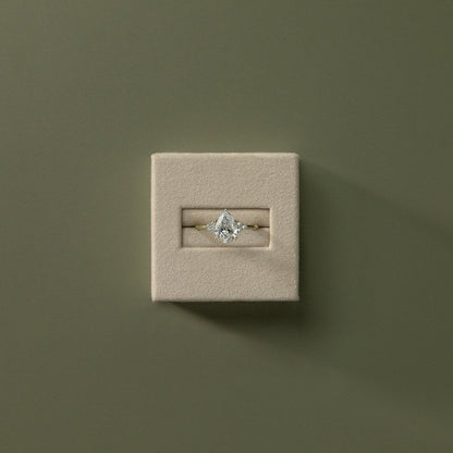 CUJ036