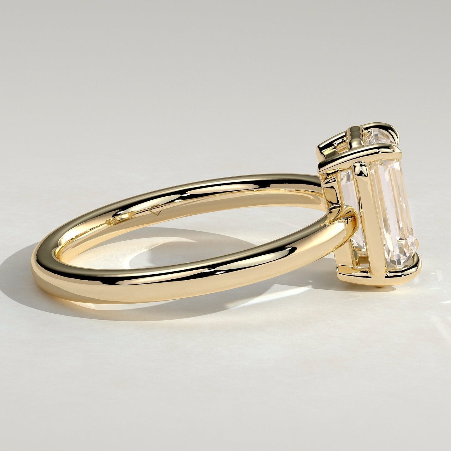 CUJ004