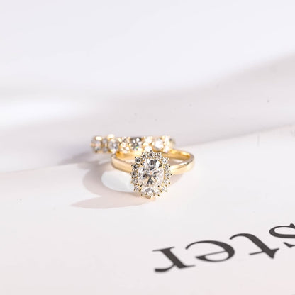 Stunning 1.0 - 2.0 CT Oval Moissanite Engagement Ring with Halo Design 3