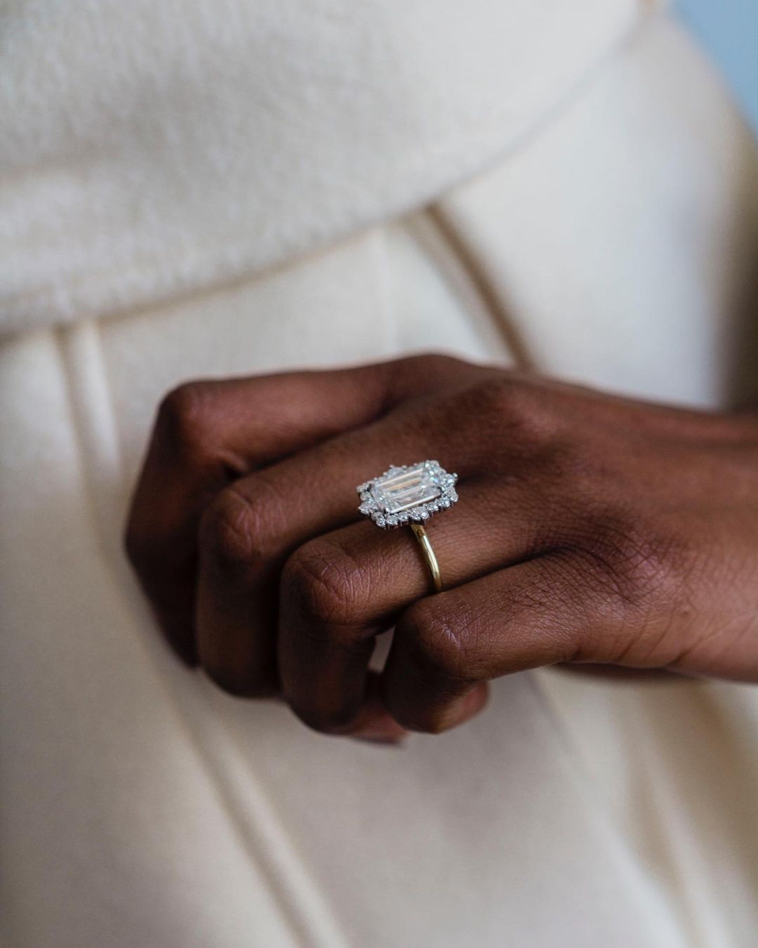 3.35 CT Emerald Cluster Halo Moissanite Engagement Ring