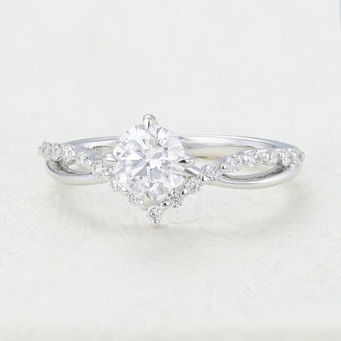 0.41 CT Round Shaped Moissanite Cluster Engagement Ring