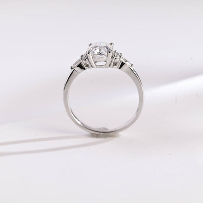 Stunning 1.0 - 2.0 CT Oval Moissanite Engagement Ring with Cluster Design 10