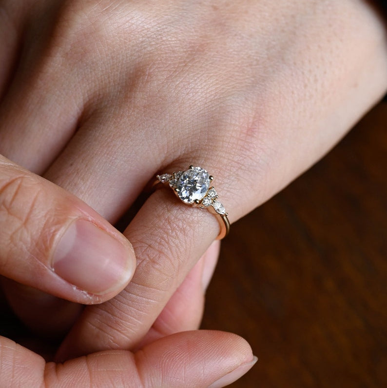 Stunning 1.0 - 2.0 CT Oval Moissanite Engagement Ring with Cluster Design 8