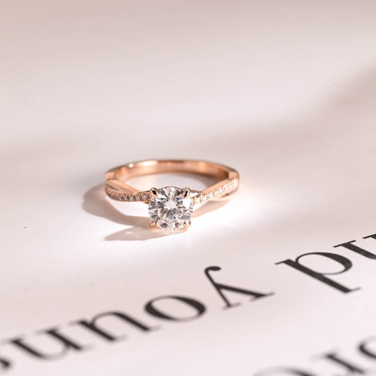 Stunning 0.5 - 1.5 CT Round Moissanite Engagement Ring with Twisted Pave Design 1