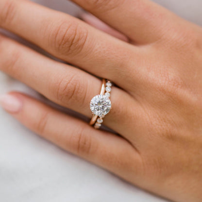 2.1 CT Round Solitaire Lab Grown Diamond Engagement Ring
