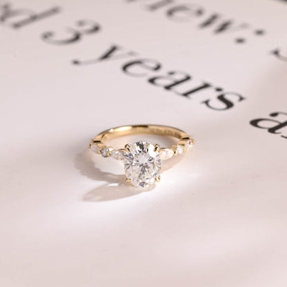 Stunning 1.0 - 2.0 CT Oval Moissanite Engagement Ring with Pave & Hidden Halo Design 1