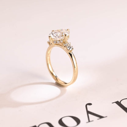 Stunning 1.0 - 2.0 CT Oval Moissanite Engagement Ring with Cluster Design 7