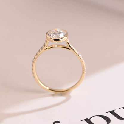 Stunning 1.0 - 2.0 CT Oval Moissanite Engagement Ring with Bezel Design 7