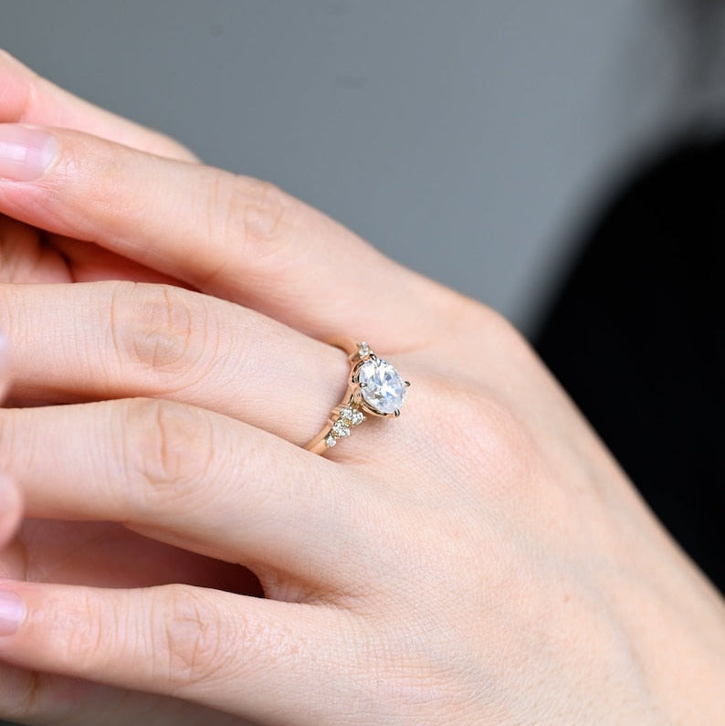 Stunning 1.0 - 2.0 CT Oval Moissanite Engagement Ring with Cluster Design 2