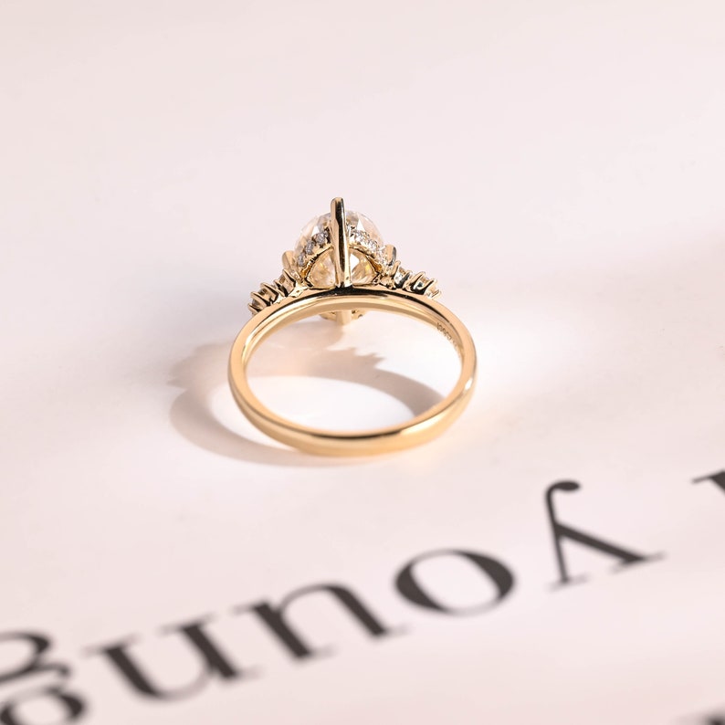 Stunning 1.0 - 2.0 CT Oval Moissanite Engagement Ring with Cluster Design 3