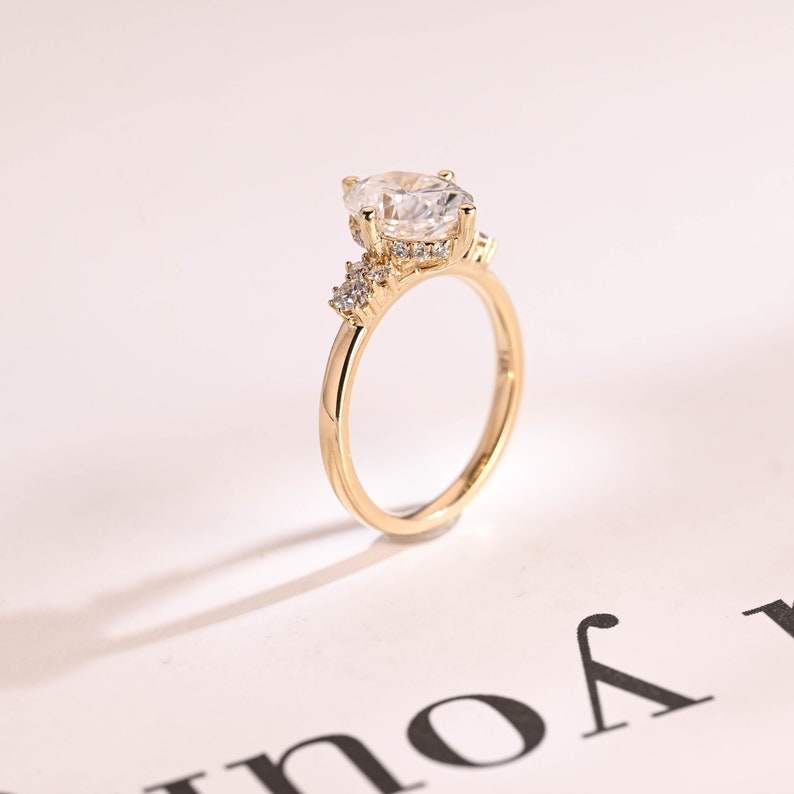 Stunning 1.0 - 2.0 CT Oval Moissanite Engagement Ring with Cluster Design 5