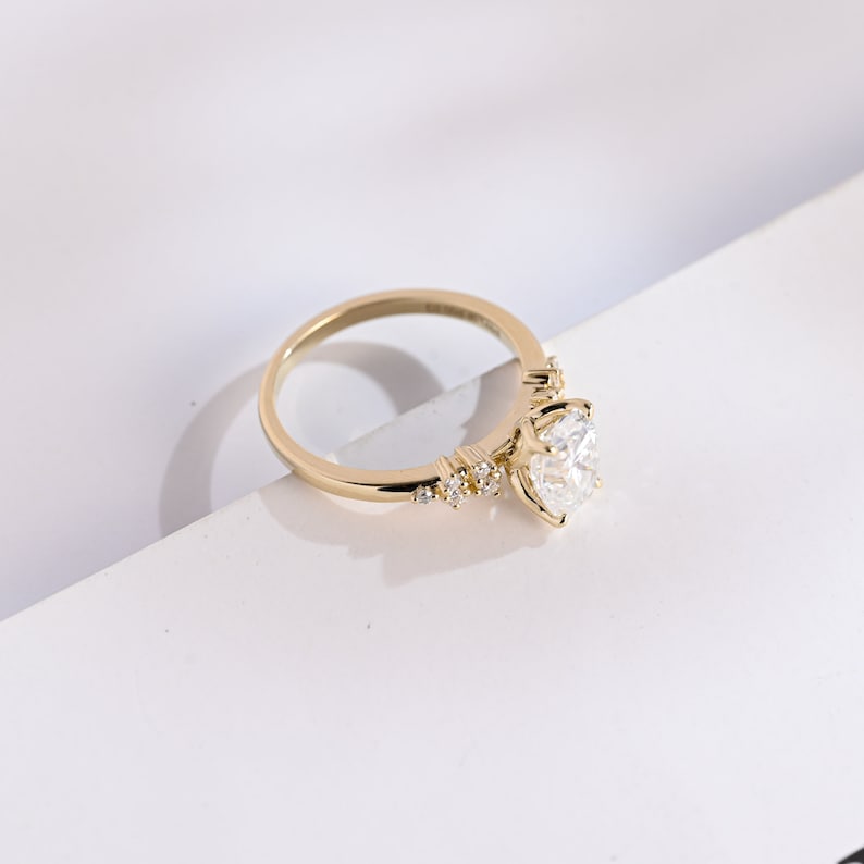 Stunning 1.0 - 2.0 CT Oval Moissanite Engagement Ring with Cluster Design 7