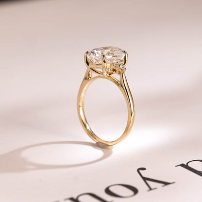 Stunning 1.0 - 2.0 CT Oval Moissanite Engagement Ring with Cluster Design 5