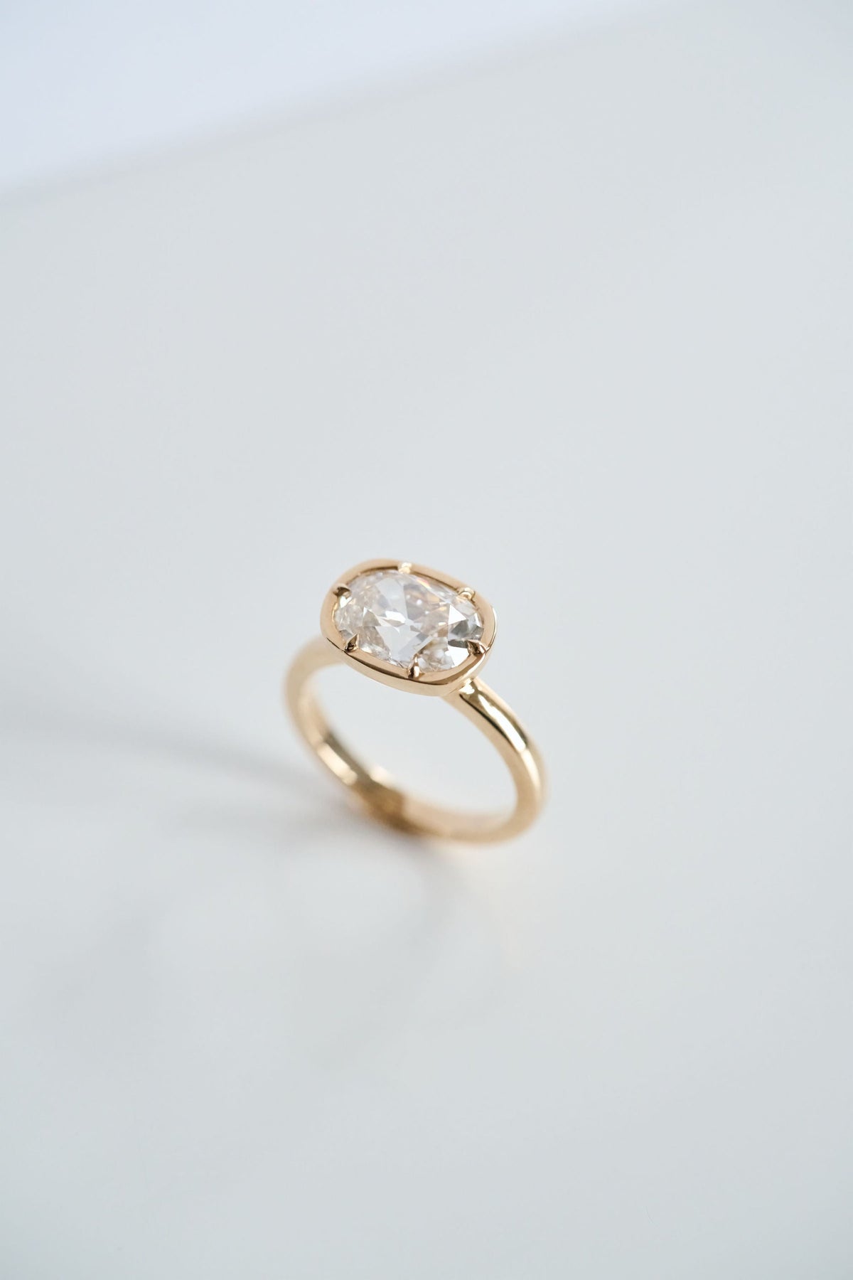 3.0 CT Elongated Cushion Solitaire Lab Grown Diamond Engagement Ringt