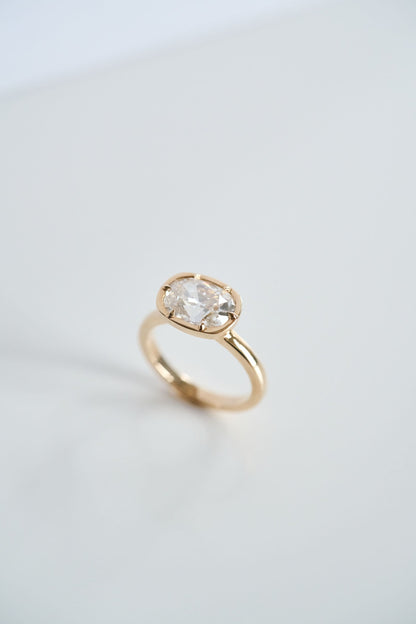 3.0 CT Elongated Cushion Solitaire Lab Grown Diamond Engagement Ringt