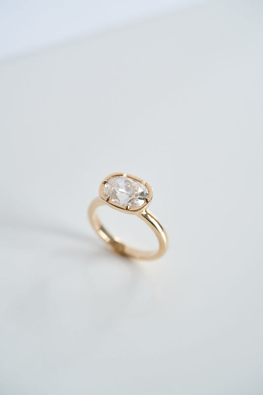 3.0 CT Elongated Cushion Solitaire Lab Grown Diamond Engagement Ringt