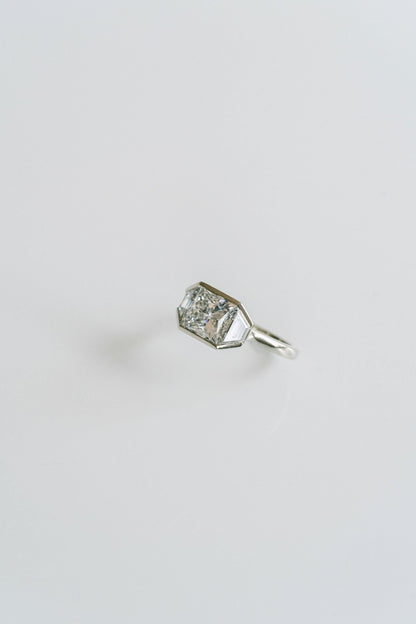3.0 CT Elongated Cushion Solitaire Lab Grown Diamond Engagement Ringt