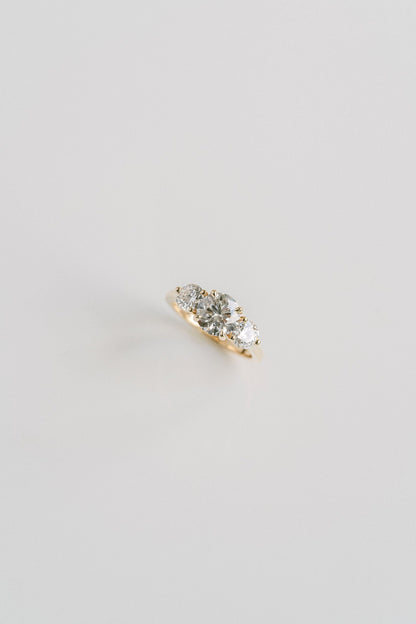 3.0 CT Elongated Cushion Solitaire Lab Grown Diamond Engagement Ringt
