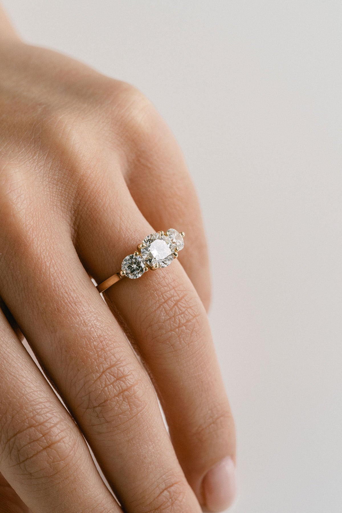 3.0 CT Elongated Cushion Solitaire Lab Grown Diamond Engagement Ringt