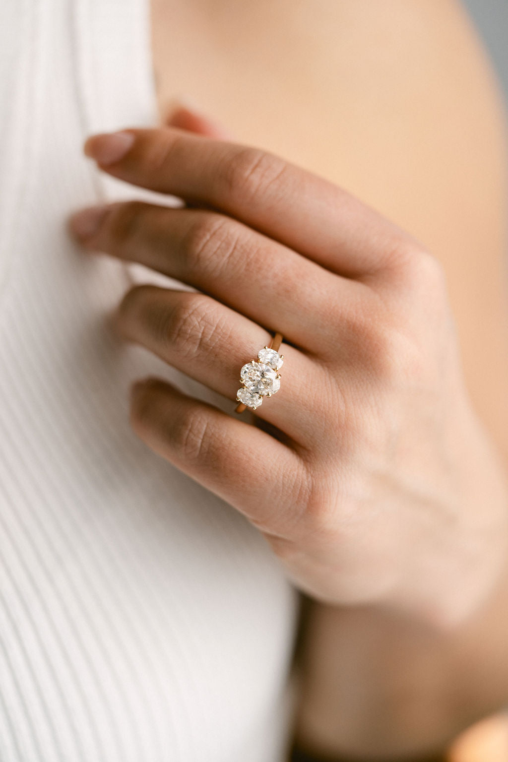 3.0 CT Elongated Cushion Solitaire Lab Grown Diamond Engagement Ringt