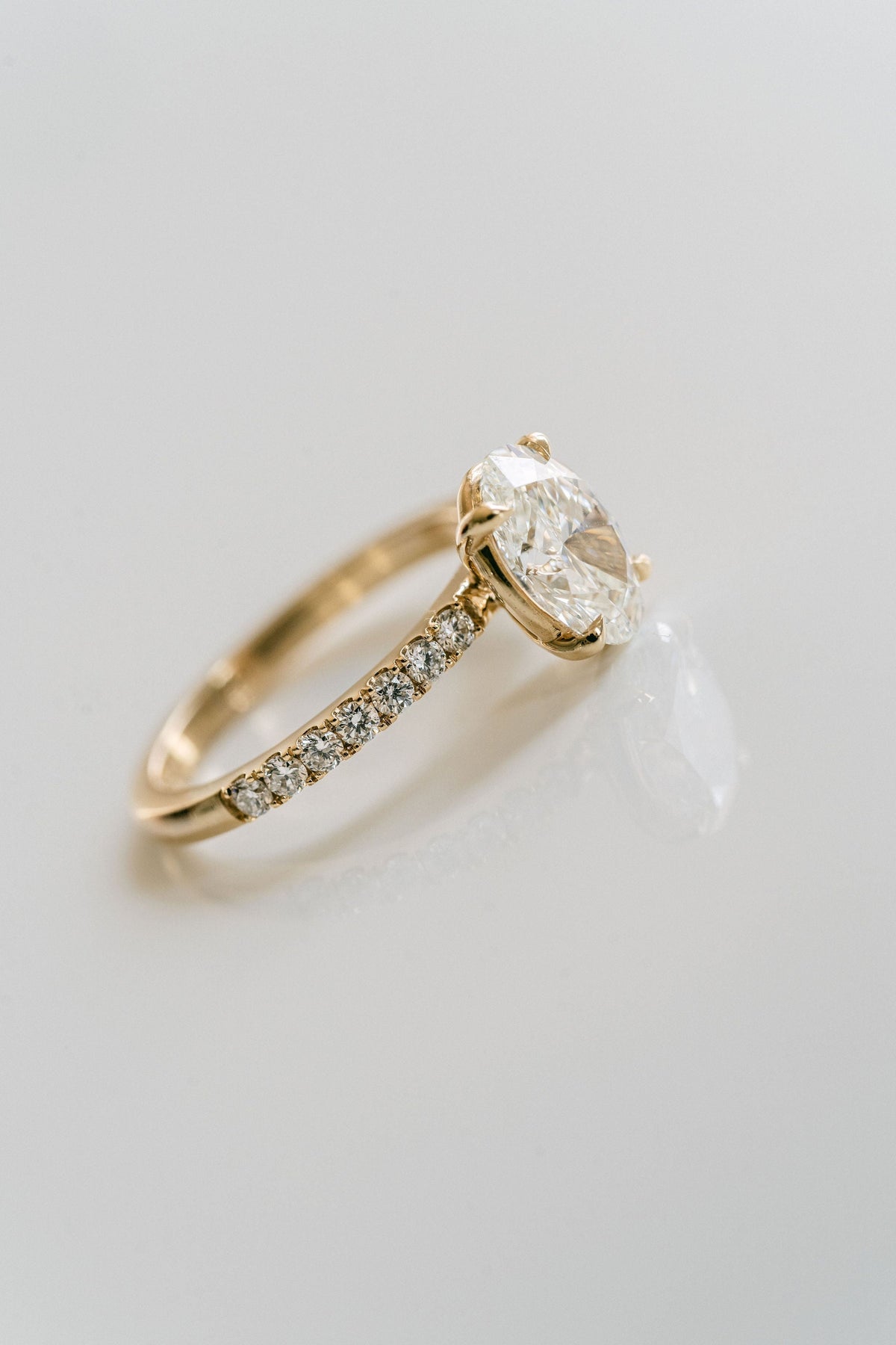 3.0 CT Elongated Cushion Solitaire Lab Grown Diamond Engagement Ringt