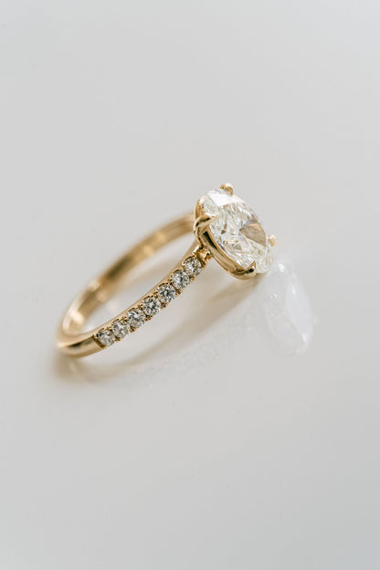 3.0 CT Elongated Cushion Solitaire Lab Grown Diamond Engagement Ringt