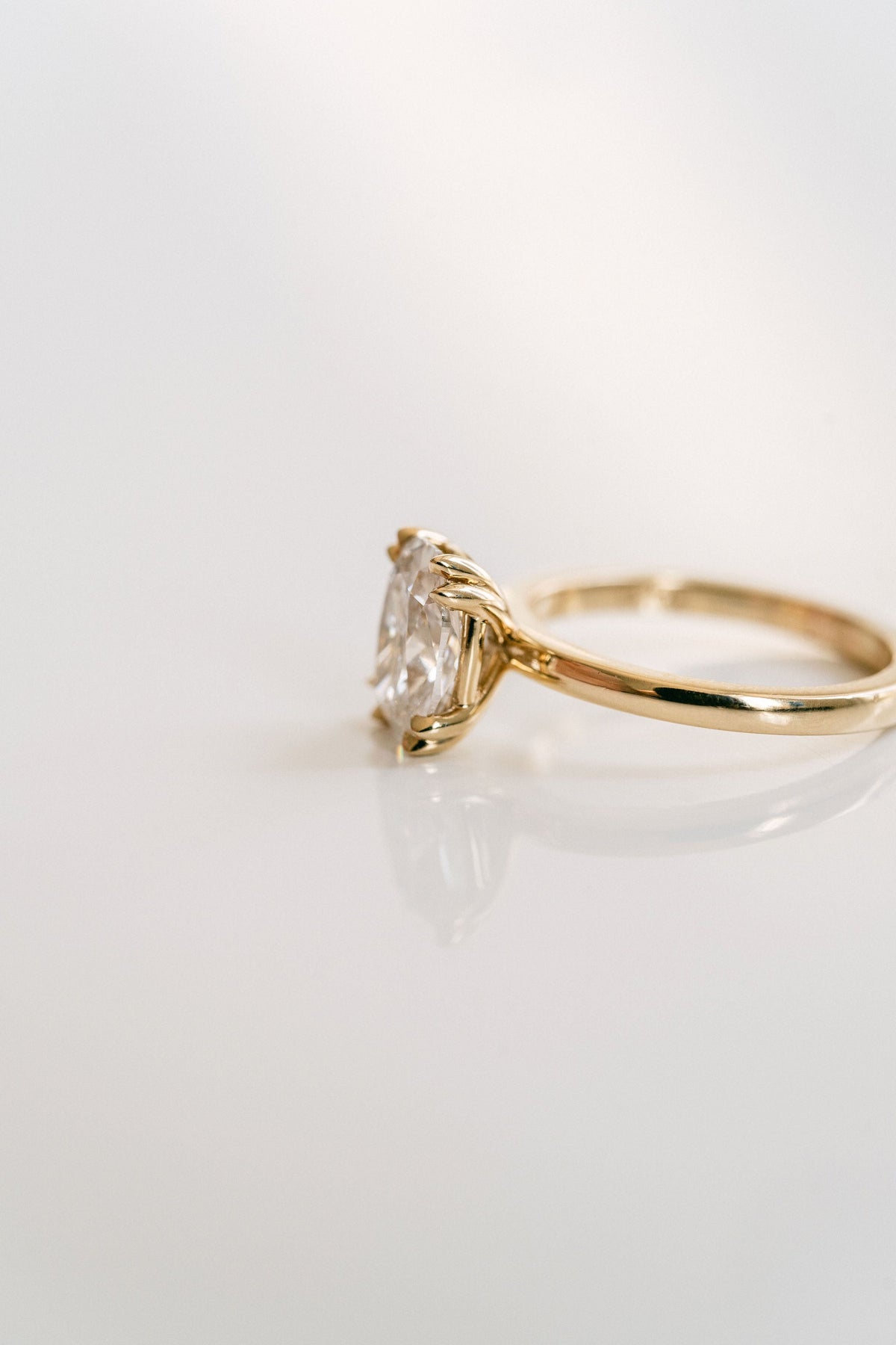 3.0 CT Elongated Cushion Solitaire Lab Grown Diamond Engagement Ringt