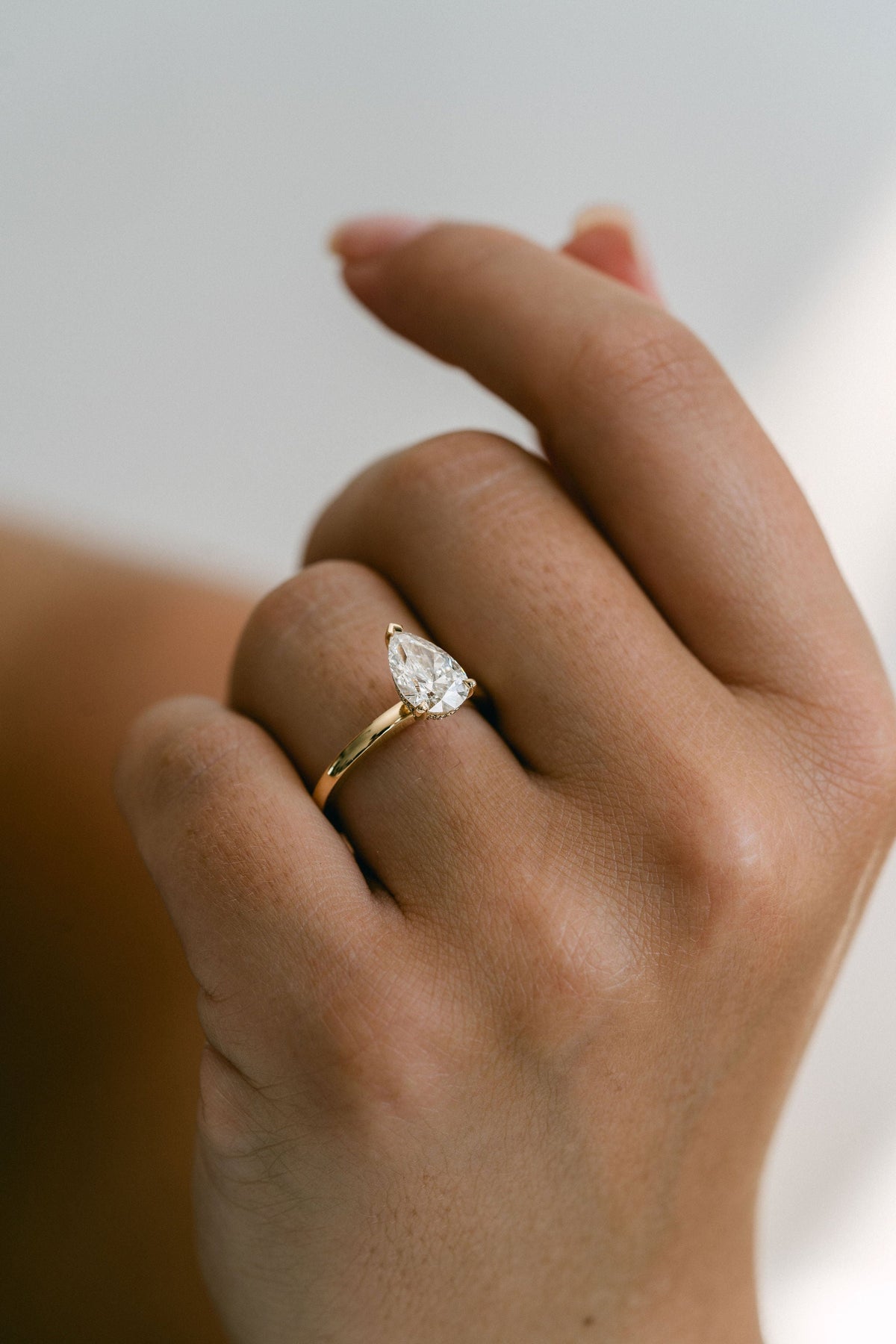 3.0 CT Elongated Cushion Solitaire Lab Grown Diamond Engagement Ringt