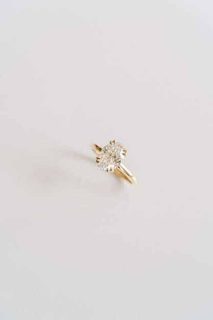 3.0 CT Elongated Cushion Solitaire Lab Grown Diamond Engagement Ringt