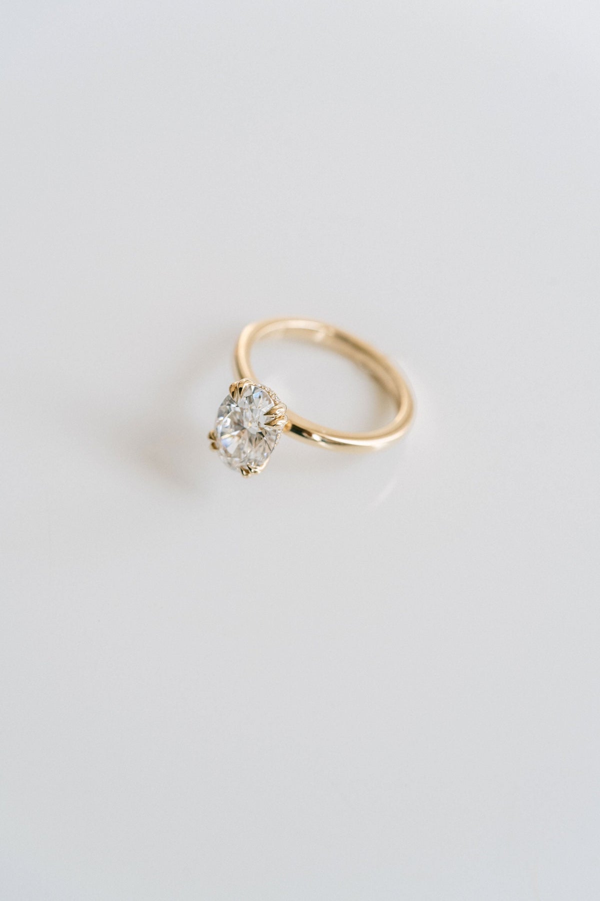 3.0 CT Elongated Cushion Solitaire Lab Grown Diamond Engagement Ringt
