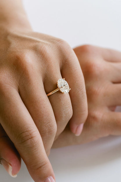 3.0 CT Elongated Cushion Solitaire Lab Grown Diamond Engagement Ringt