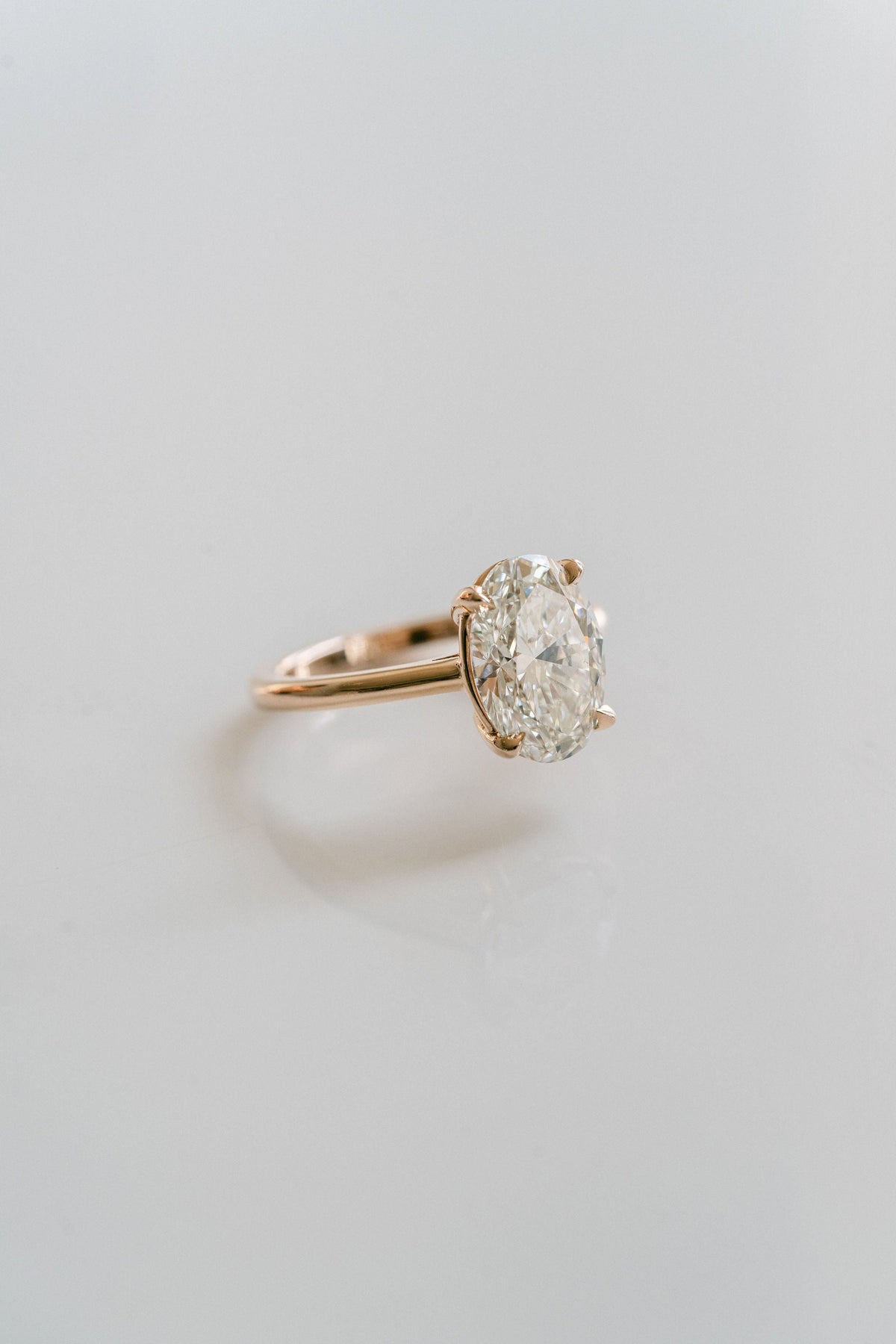 3.0 CT Elongated Cushion Solitaire Lab Grown Diamond Engagement Ringt