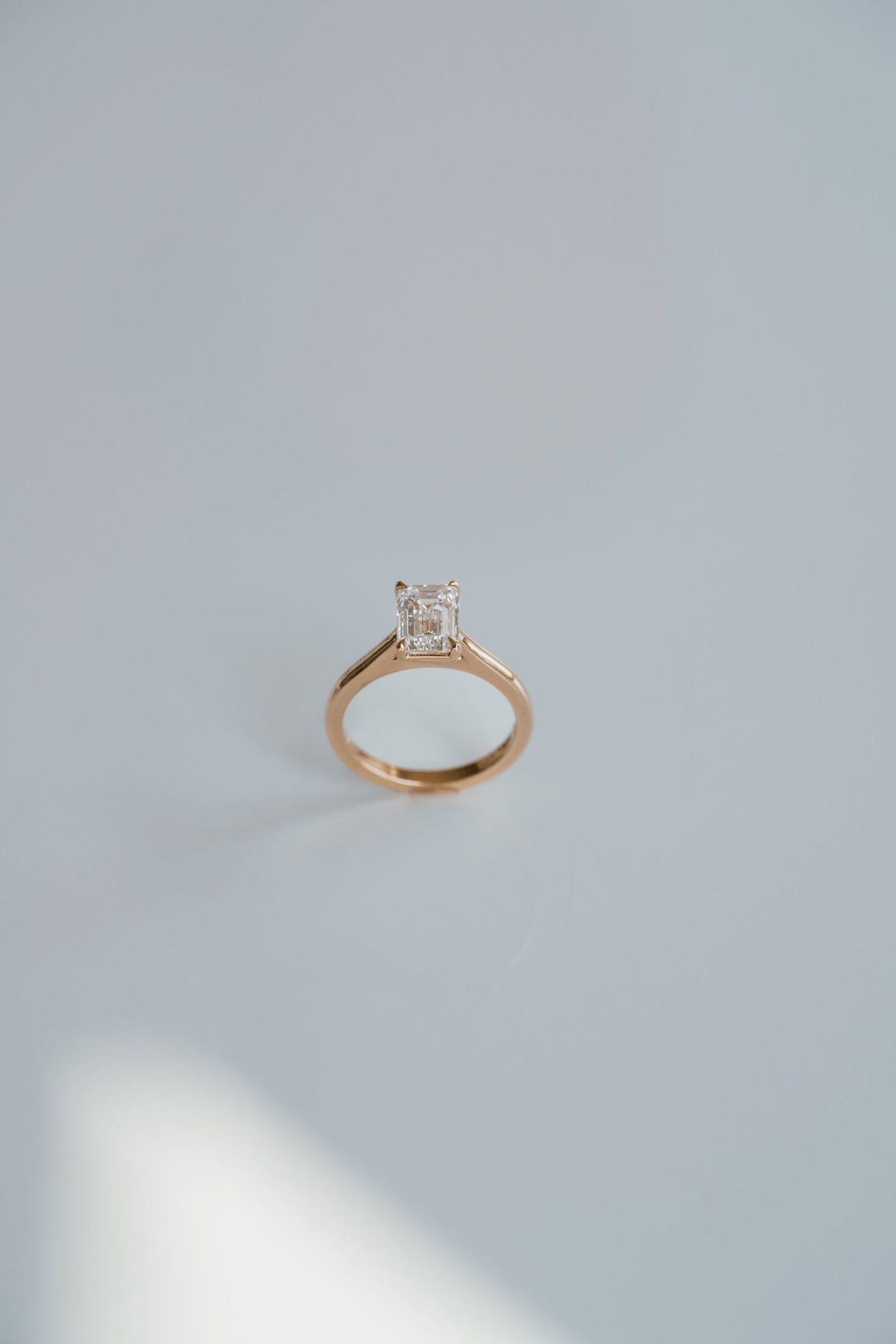 3.0 CT Elongated Cushion Solitaire Lab Grown Diamond Engagement Ringt