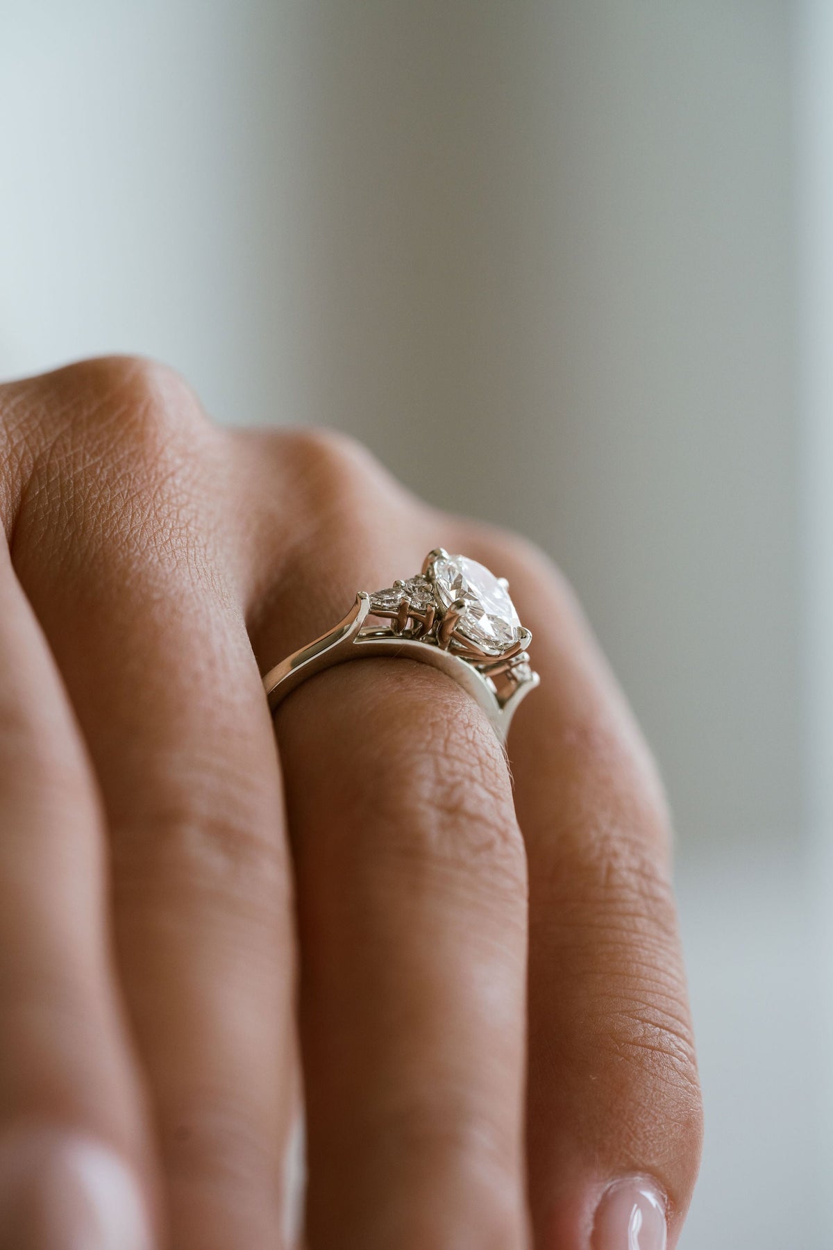 3.0 CT Elongated Cushion Solitaire Lab Grown Diamond Engagement Ringt