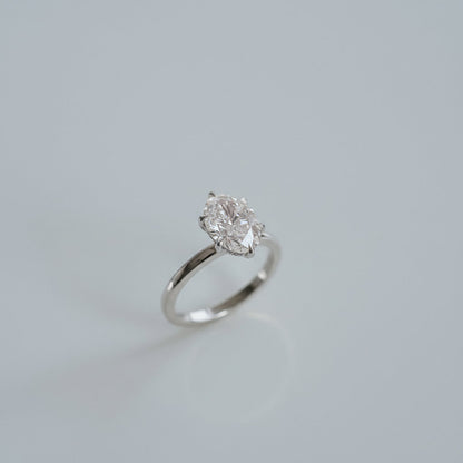 3.0 CT Elongated Cushion Solitaire Lab Grown Diamond Engagement Ringt