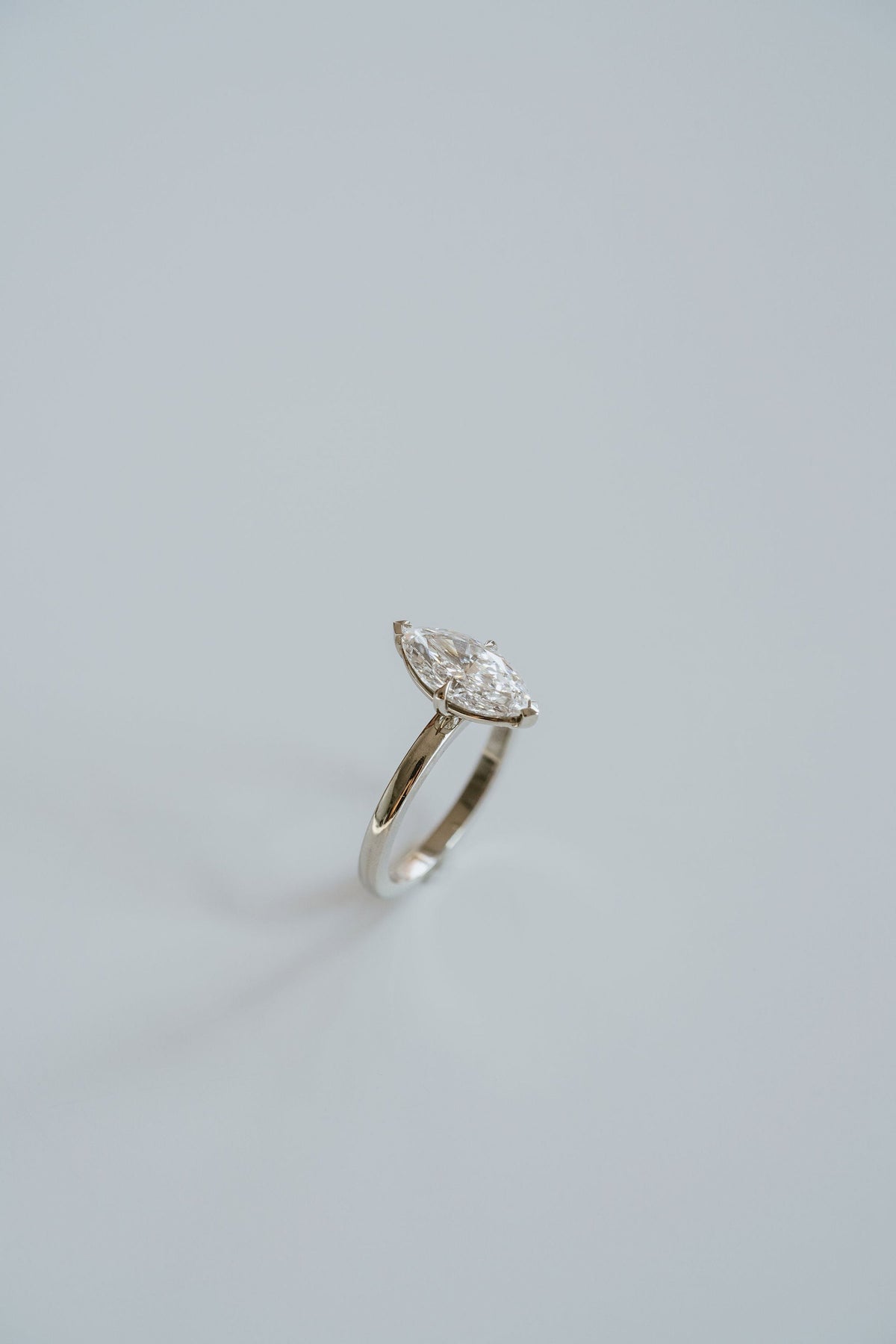 3.0 CT Elongated Cushion Solitaire Lab Grown Diamond Engagement Ringt