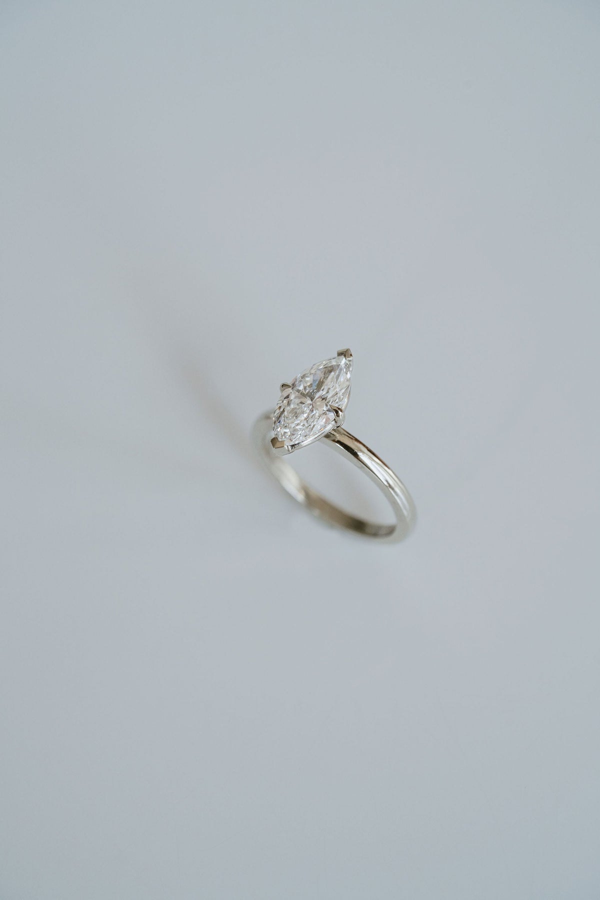 3.0 CT Elongated Cushion Solitaire Lab Grown Diamond Engagement Ringt