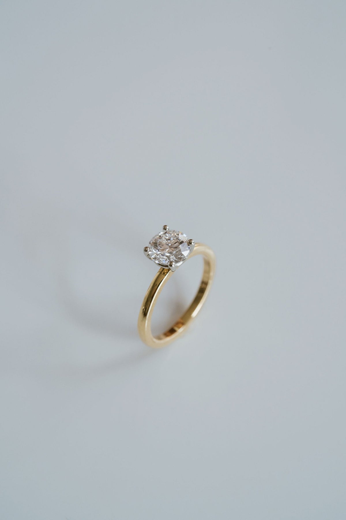 3.0 CT Elongated Cushion Solitaire Lab Grown Diamond Engagement Ringt