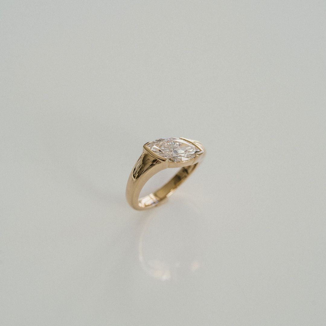 3.0 CT Elongated Cushion Solitaire Lab Grown Diamond Engagement Ringt