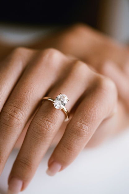 3.0 CT Elongated Cushion Solitaire Lab Grown Diamond Engagement Ringt